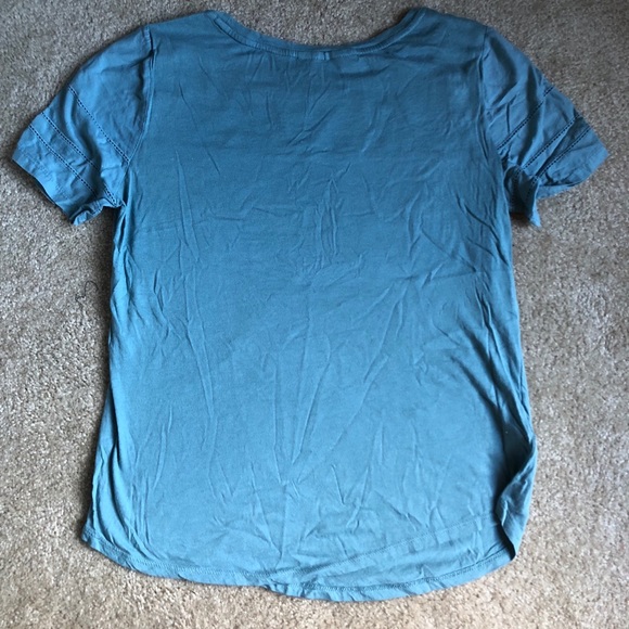 Loft Top - Picture 2 of 4